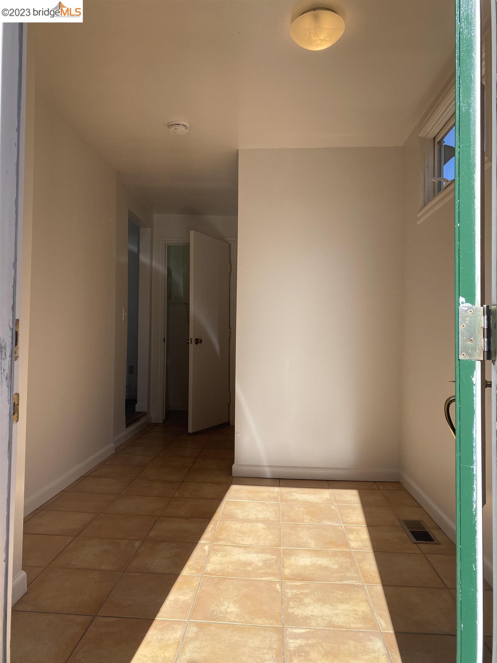 Rockridge Oakland, CA 94609 - Photo 7 of 31 a view of an empty room