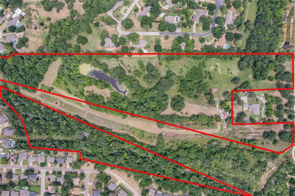 4001 Curry Road Arlington, TX 76001 - Photo 2 of 31