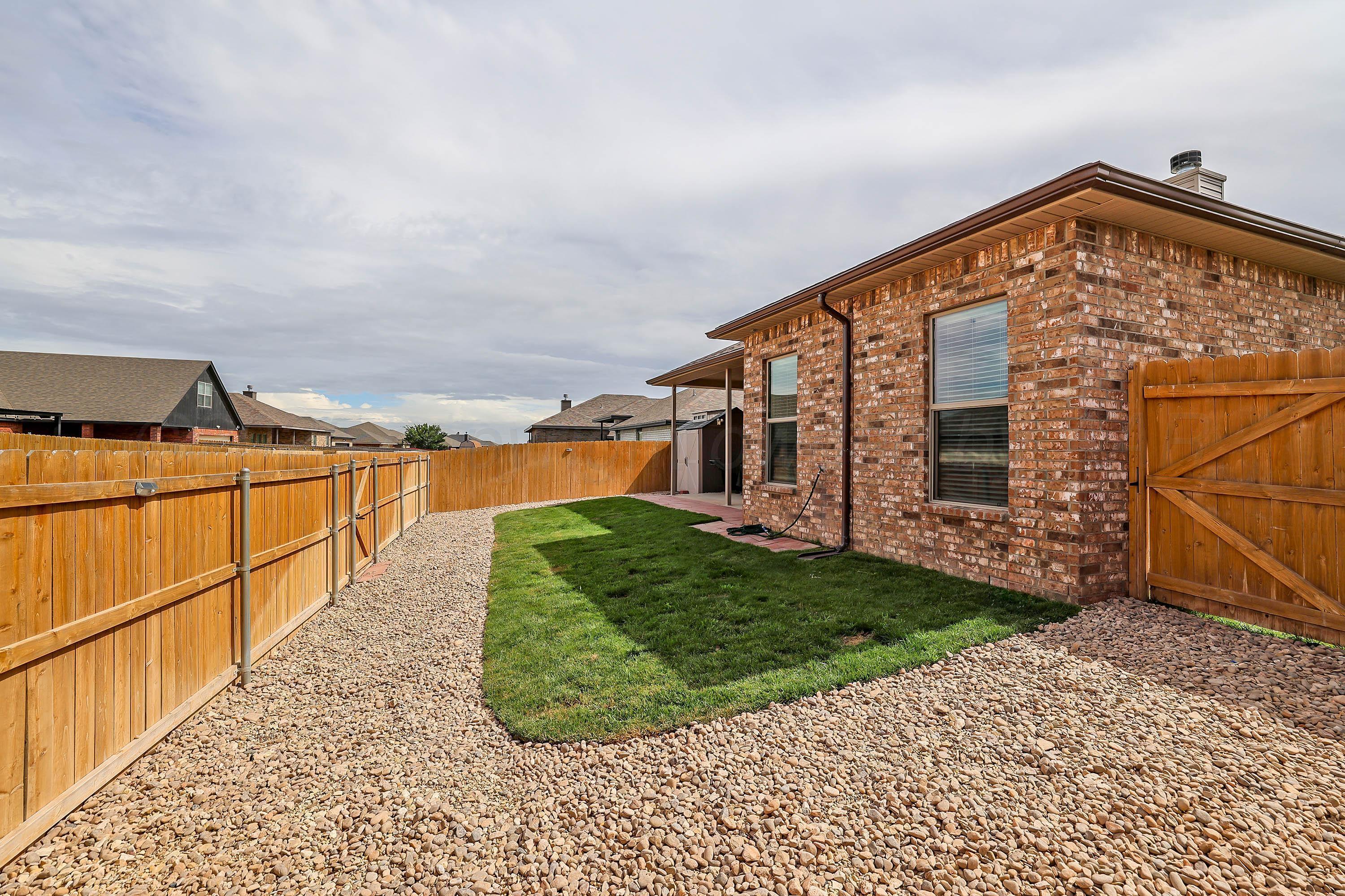 7811 Bellamy Drive Amarillo, TX 79119 - Photo 7 of 23 22-Backyard