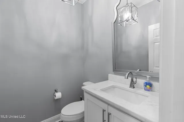 $433,000 | 605 Wendover Drive, Ridgeland, MS 39157