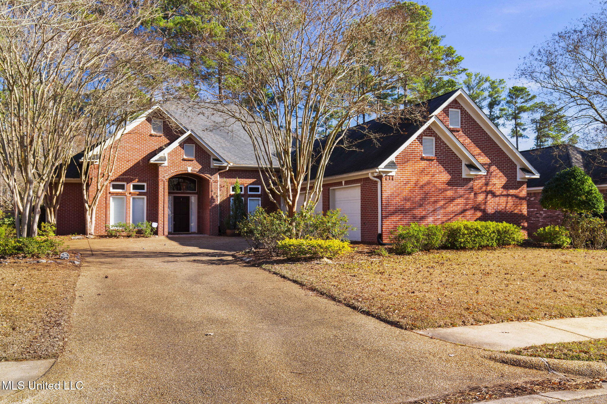 605 Wendover Drive Ridgeland, MS 39157 - Photo 2 of 46 2-web-or-mls-605 Wendover-2
