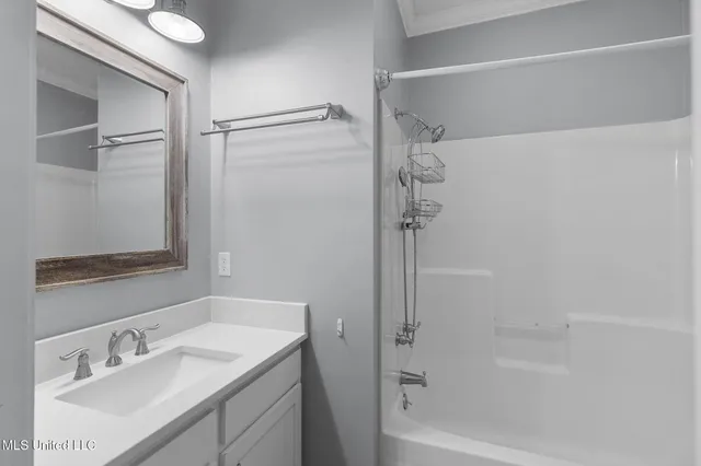 $433,000 | 605 Wendover Drive, Ridgeland, MS 39157