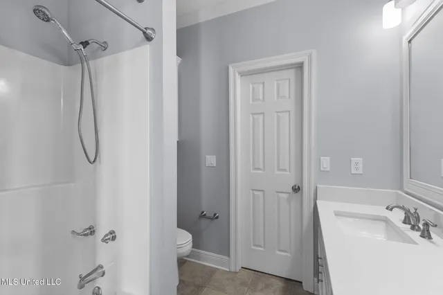 $433,000 | 605 Wendover Drive, Ridgeland, MS 39157