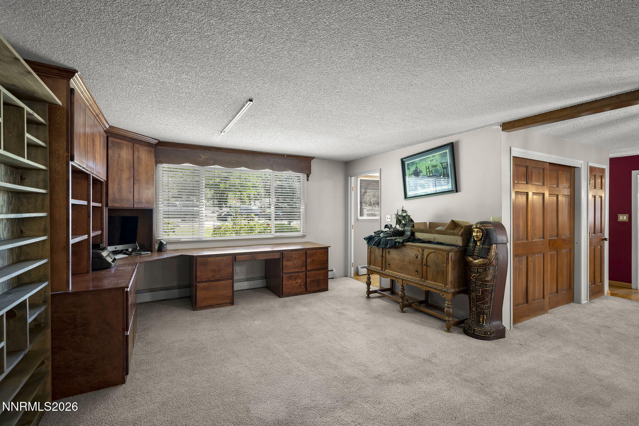 549 Ruby Lane Carson City, NV 89706 - Photo 13 of 37 a living room with furniture and a window