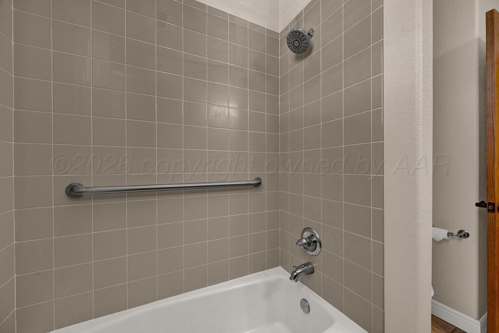 7701 Canyon Bend Road Amarillo, TX 79118 - Photo 37 of 67 bathroom two 2