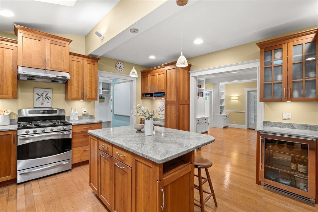 9 Bonad Road Arlington, MA 02476 - Photo 10 of 38