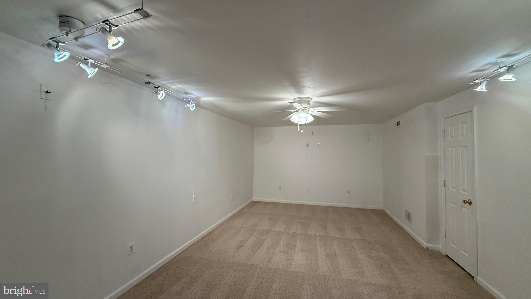 36 Tavern Road Stafford, VA 22554 - Photo 28 of 36 wooden floor in an empty room
