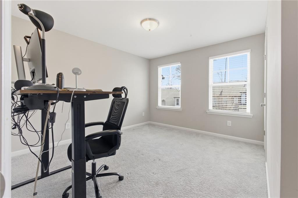 2106 Garden Place Atlanta, GA 30316 - Photo 25 of 37 a view of workspace with lounge chair