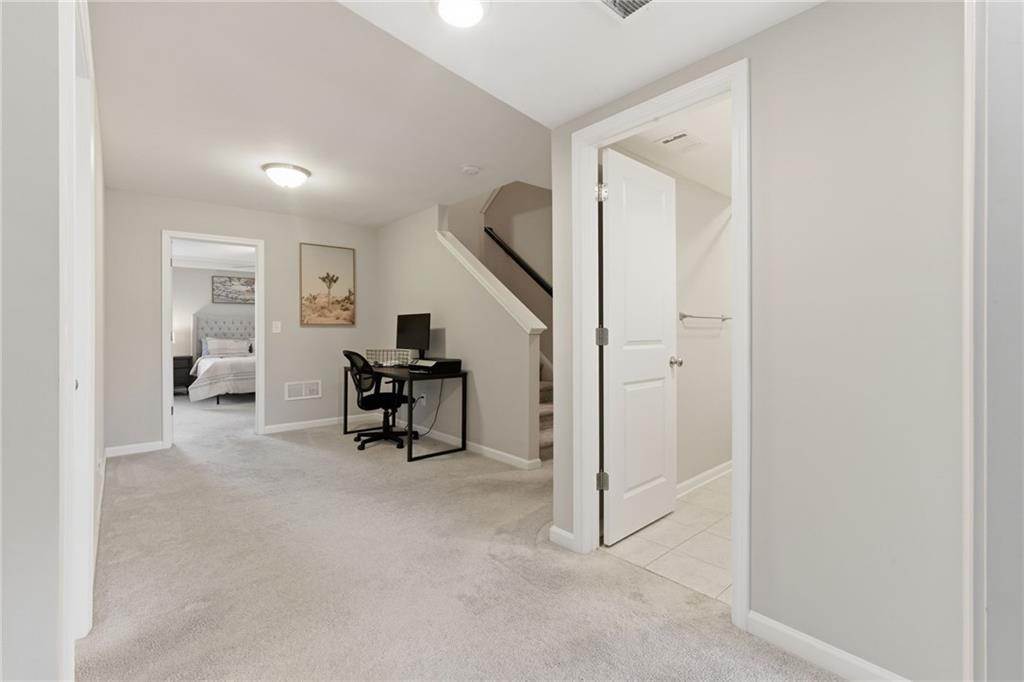 2106 Garden Place Atlanta, GA 30316 - Photo 36 of 37 a view of room with furniture and a ceiling fan