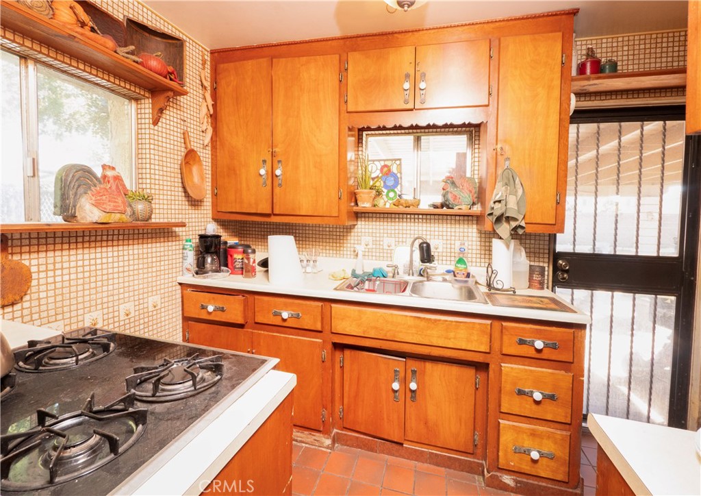 807 South Acacia Avenue Rialto, CA 92376 - Photo 18 of 32