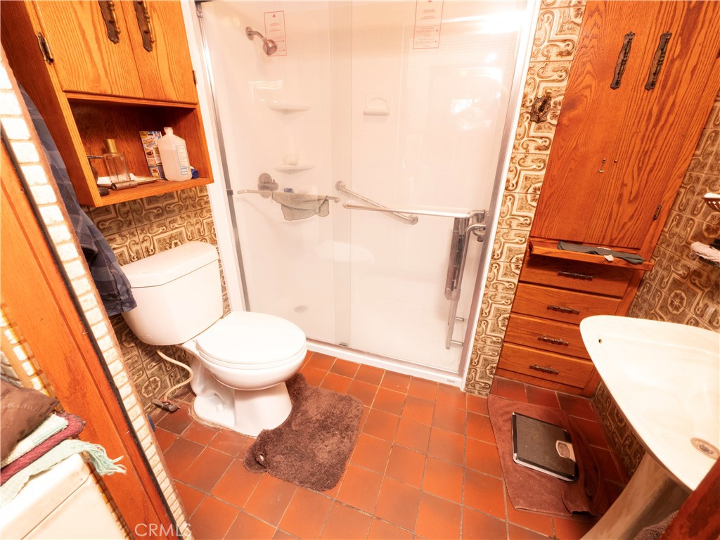 807 South Acacia Avenue Rialto, CA 92376 - Photo 21 of 32