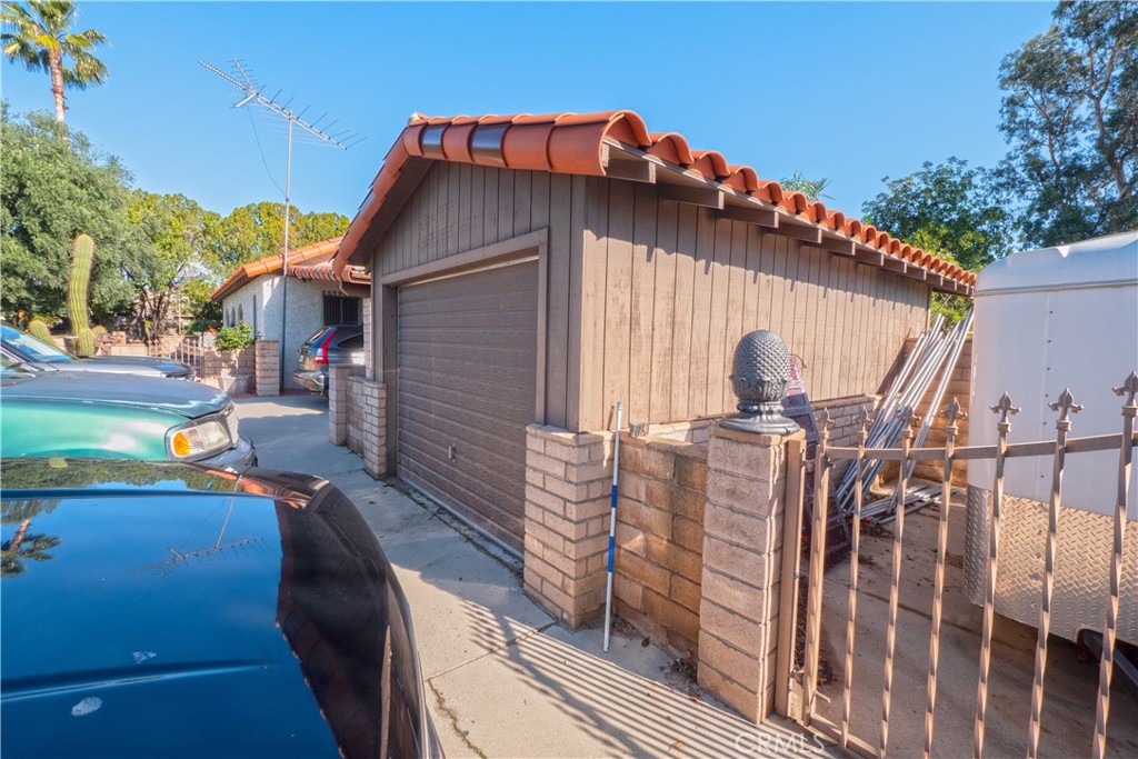 807 South Acacia Avenue Rialto, CA 92376 - Photo 31 of 32