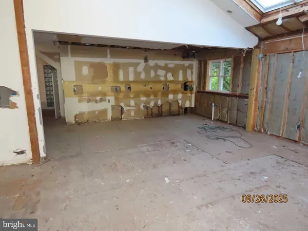a view of a storage & utility room
