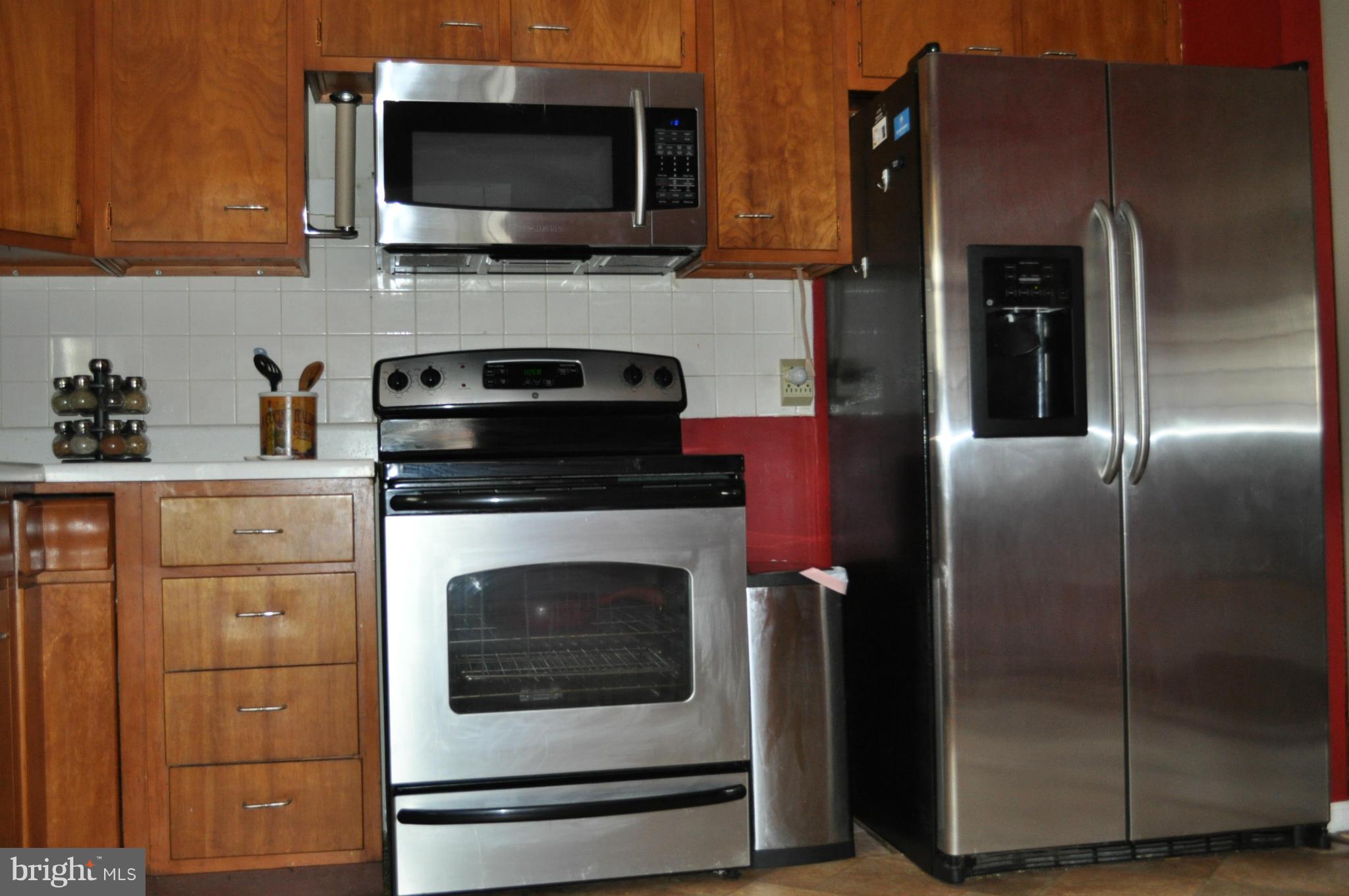 1104 South Culpeper Road Sterling, VA 20164 - Photo 9 of 25 Kitchen