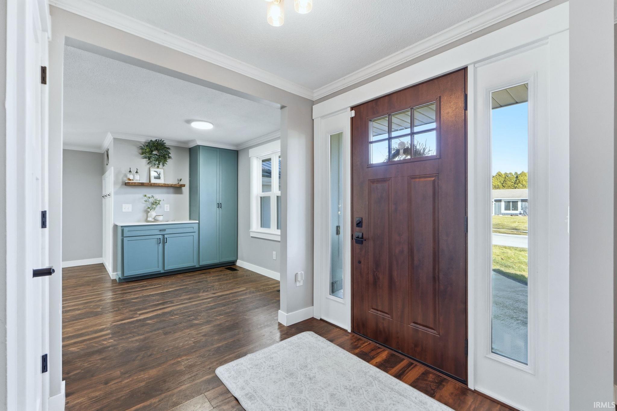 4002 Winterfield Run Fort Wayne, IN 46804 - Photo 2 of 36