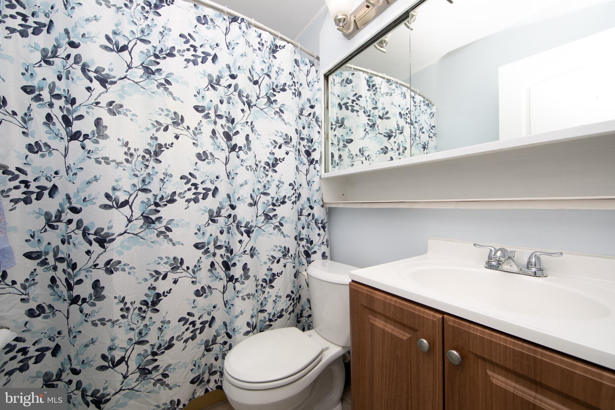 8 Boston Ivy Road Levittown, PA 19057 - Photo 23 of 31 Full bath