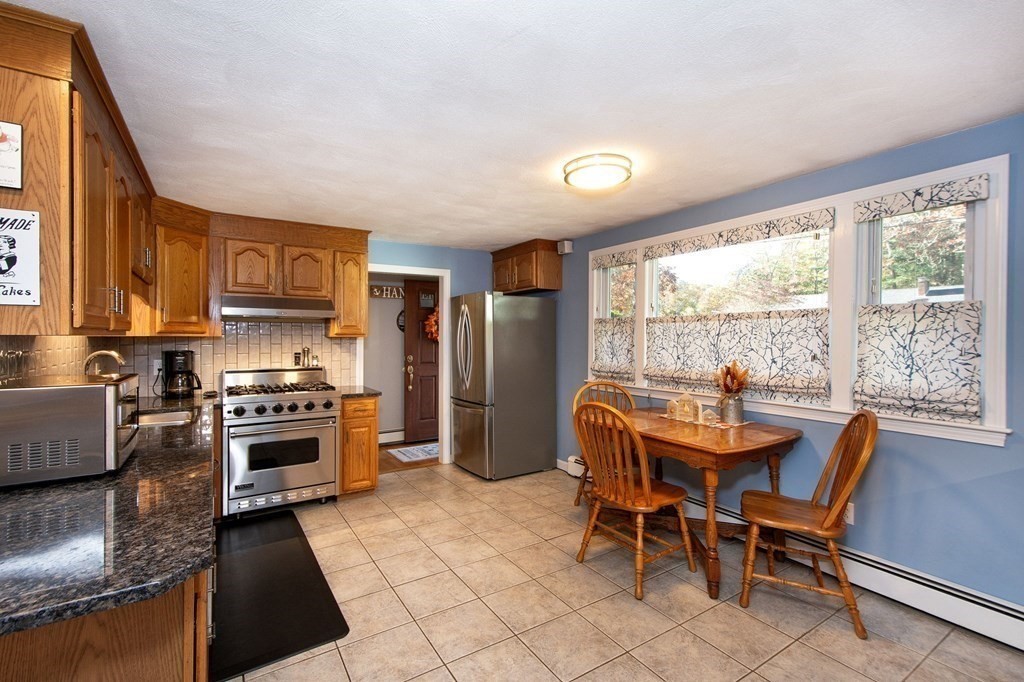 48 Brook Bend Road Hanover, MA 02339 - Photo 3 of 40 Gallery Image 3