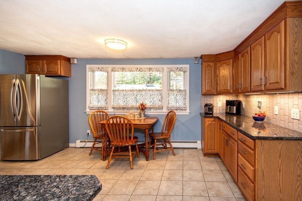 48 Brook Bend Road Hanover, MA 02339 - Photo 4 of 40 Gallery Image 4