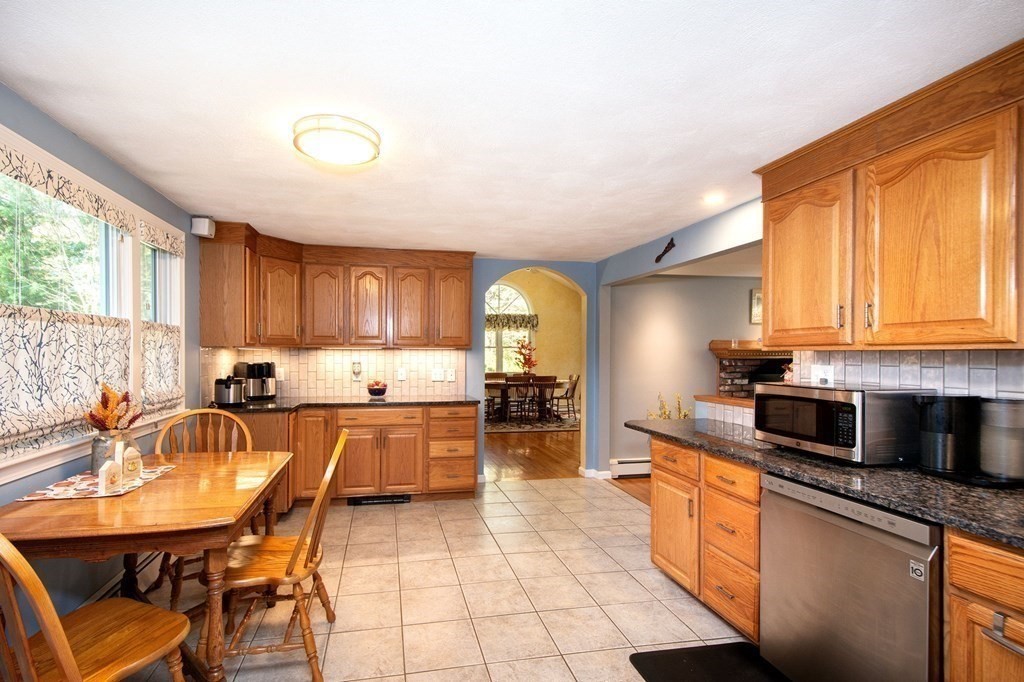 48 Brook Bend Road Hanover, MA 02339 - Photo 6 of 40 Gallery Image 6
