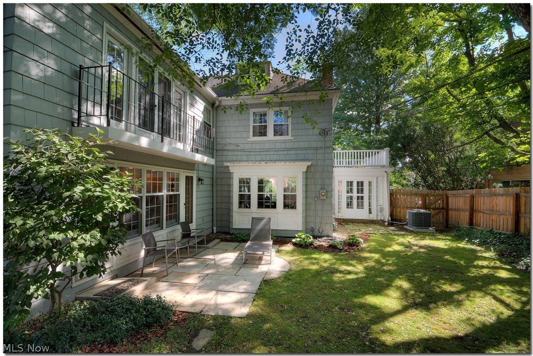 3132 Warrington Road Cleveland, OH 44120 - Photo 31 of 34