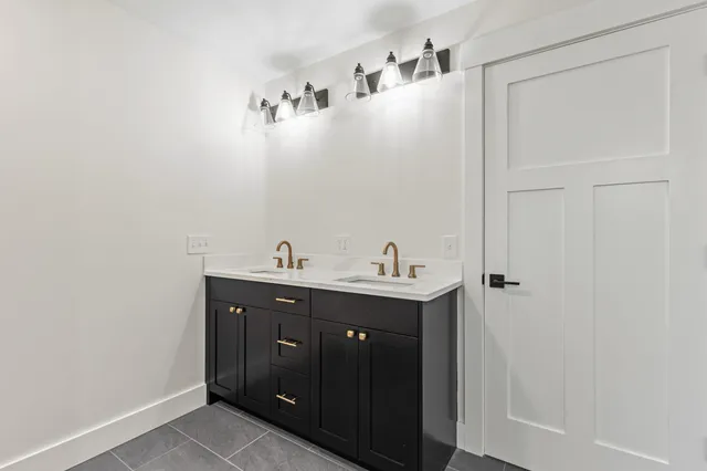 $1,293,000 | 16 Piper Farm Road, Brunswick, ME 04011