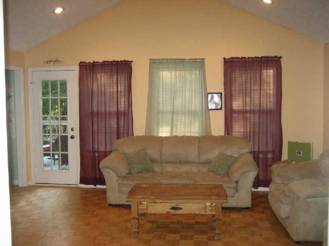 604 High Point Road Clarksville, TN 37042 - Photo 9 of 17 Gallery Image 9