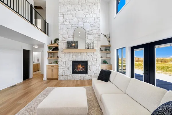 $1,600,000 | 4288 North 2400 East, Filer, ID 83328