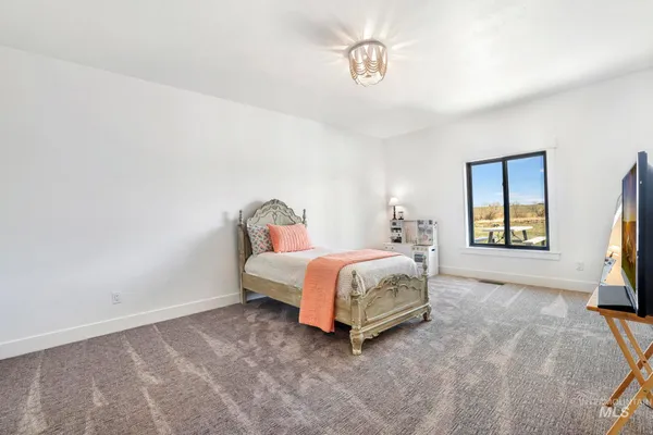 $1,600,000 | 4288 North 2400 East, Filer, ID 83328