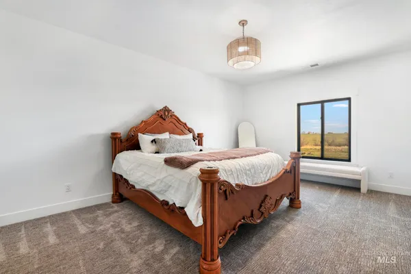 $1,600,000 | 4288 North 2400 East, Filer, ID 83328