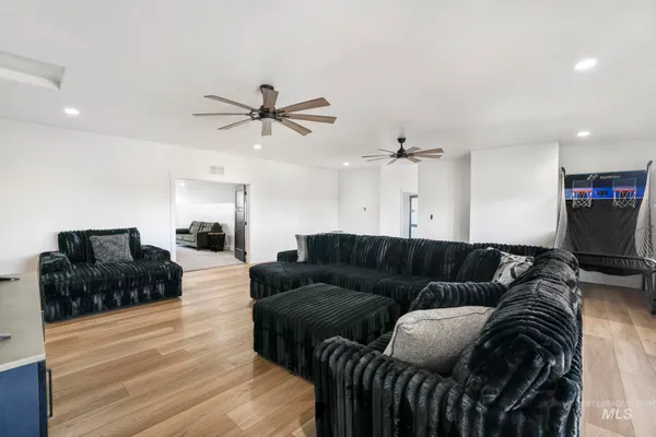 $1,600,000 | 4288 North 2400 East, Filer, ID 83328