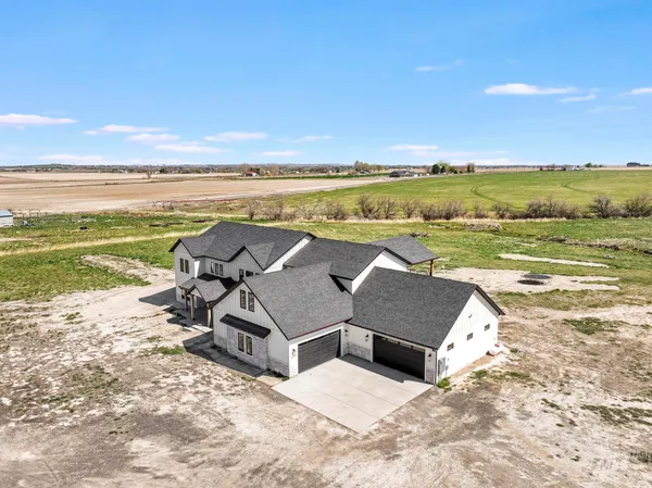 $1,600,000 | 4288 North 2400 East, Filer, ID 83328
