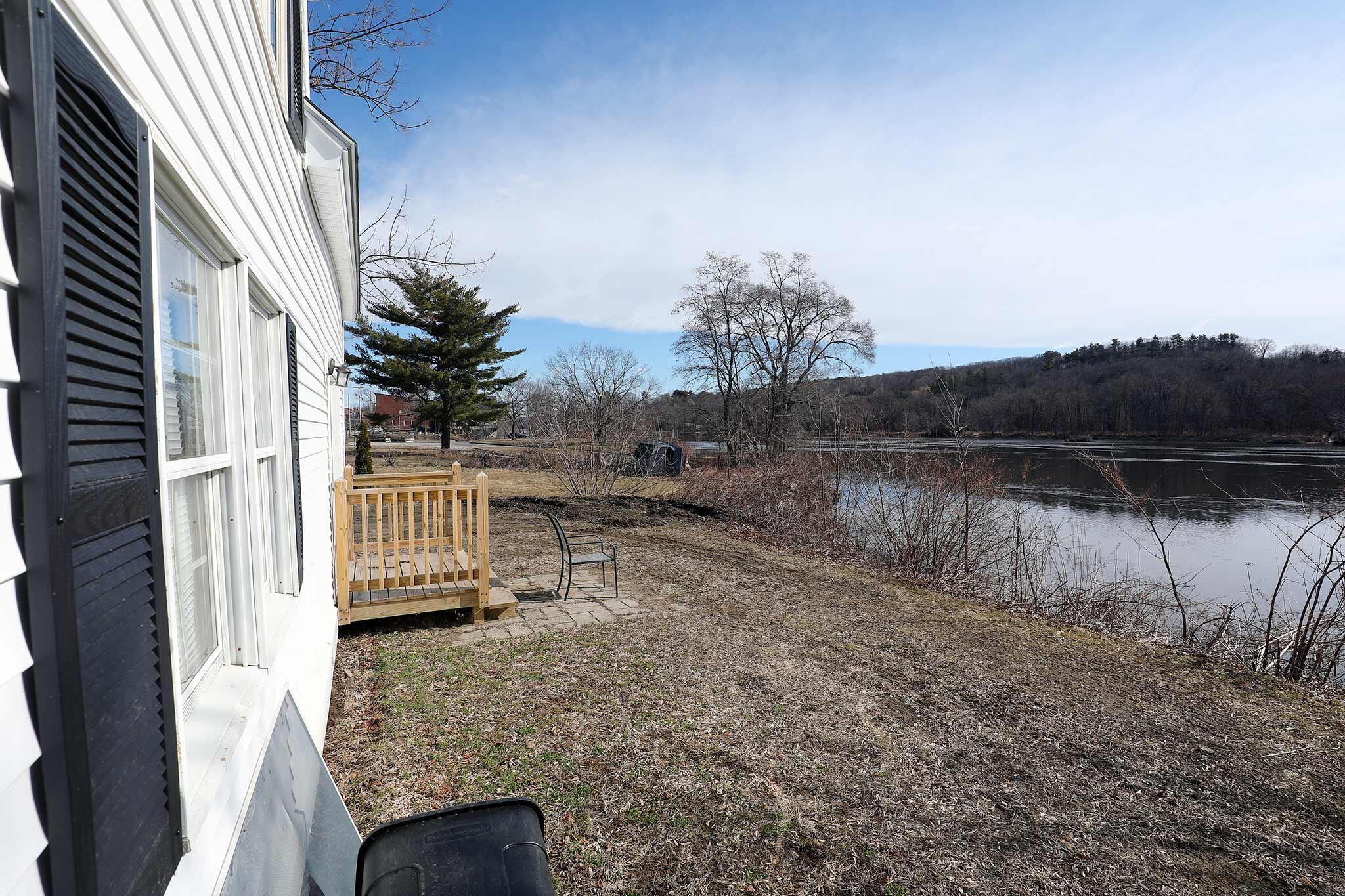 228 Water Street Hallowell, ME 04347 - Photo 12 of 42 4