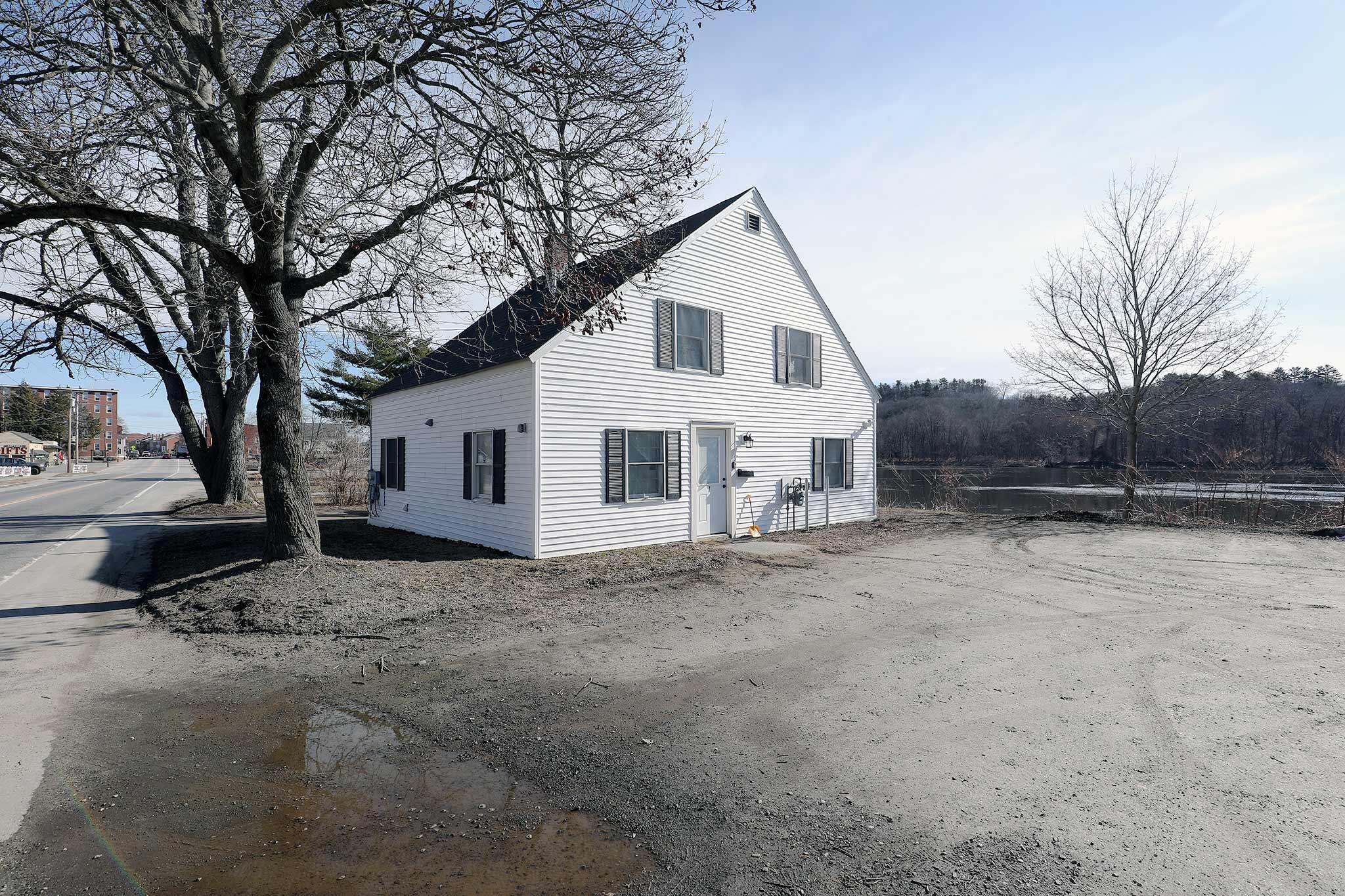 228 Water Street Hallowell, ME 04347 - Photo 10 of 42 2