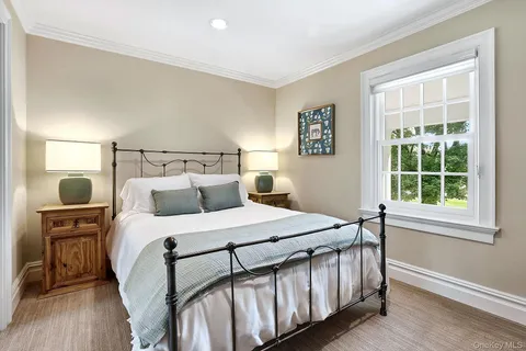 $3,389,000 | 40 Algonquin Drive, Chappaqua, NY 10514