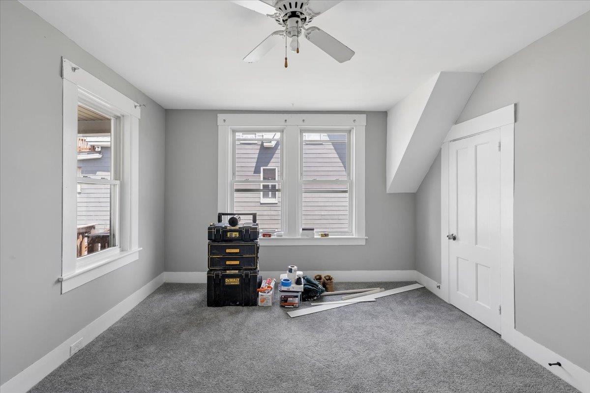 336 Spruce Street Manchester, NH 03103 - Photo 36 of 44