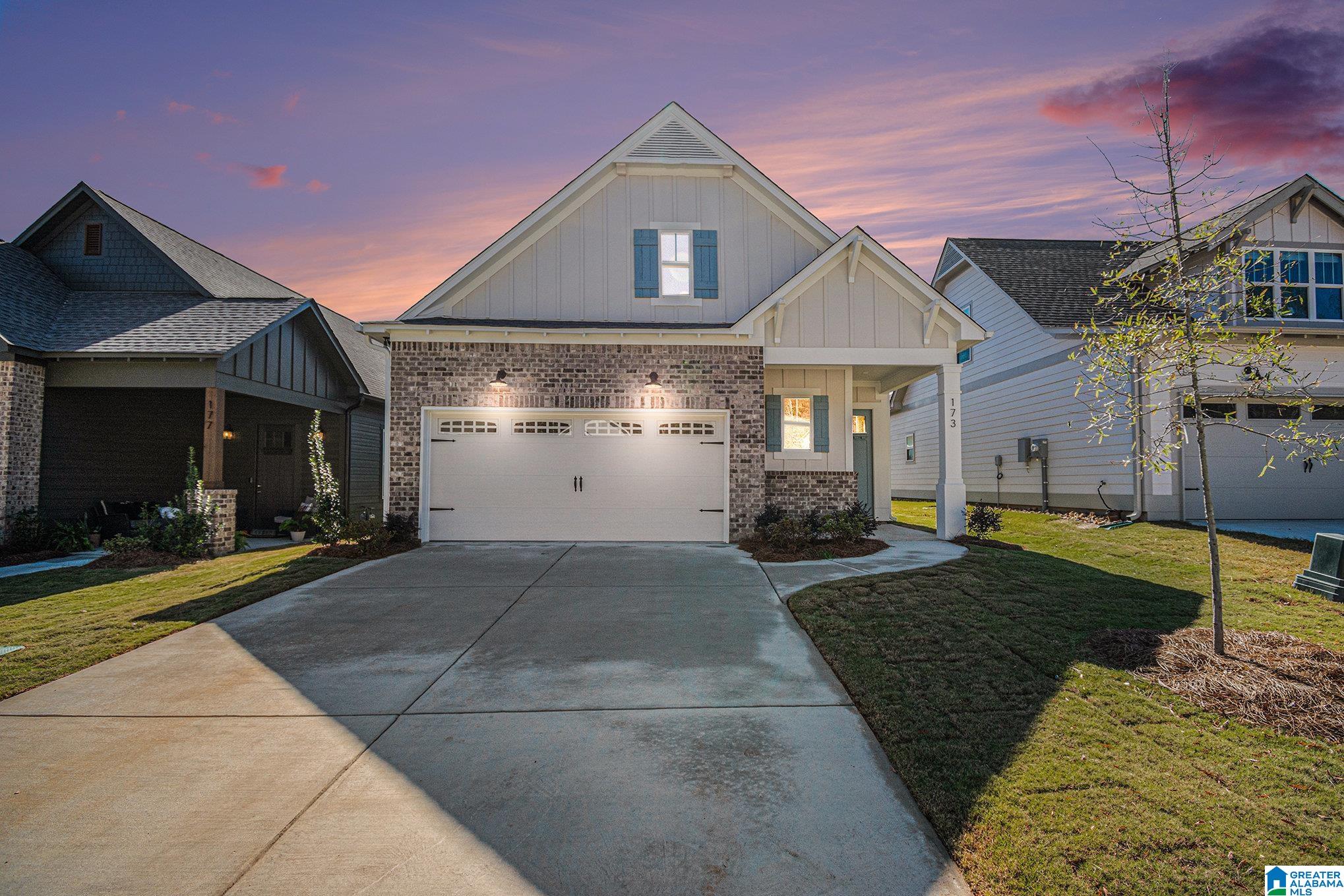 173 Huntley Ridge Drive Pelham, AL 35124 - Photo 2 of 28