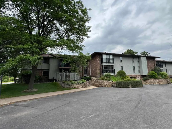 $159,000 | 3623 North 6th Street, Unit 303, Wausau, WI 54403