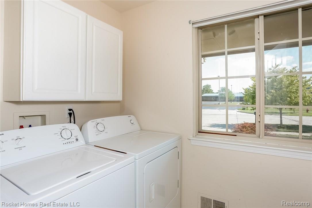 44892 Hanford Road Canton, MI 48187 - Photo 11 of 32 014-Laundry_Room-4571013-medium.jpg