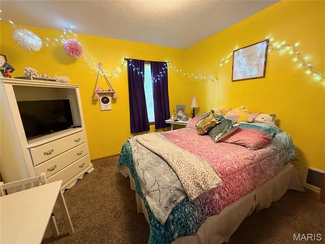 $219,900 | 609 East Clark Street, La Plata, MO 63549