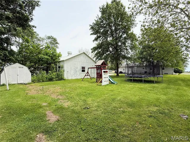 $219,900 | 609 East Clark Street, La Plata, MO 63549