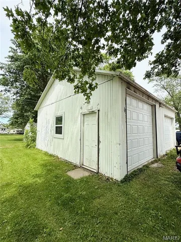 $219,900 | 609 East Clark Street, La Plata, MO 63549