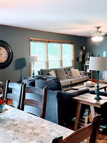 $219,900 | 609 East Clark Street, La Plata, MO 63549