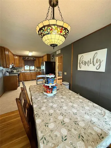 $219,900 | 609 East Clark Street, La Plata, MO 63549