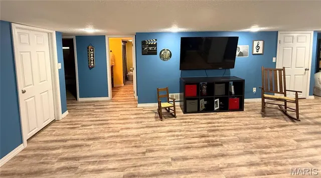 $219,900 | 609 East Clark Street, La Plata, MO 63549