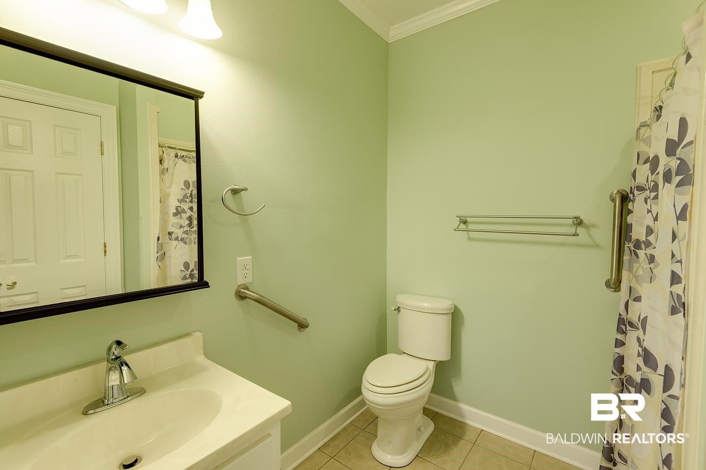 11616 Burris Road Daphne, AL 36526 - Photo 48 of 49 Guest Suite Bathroom