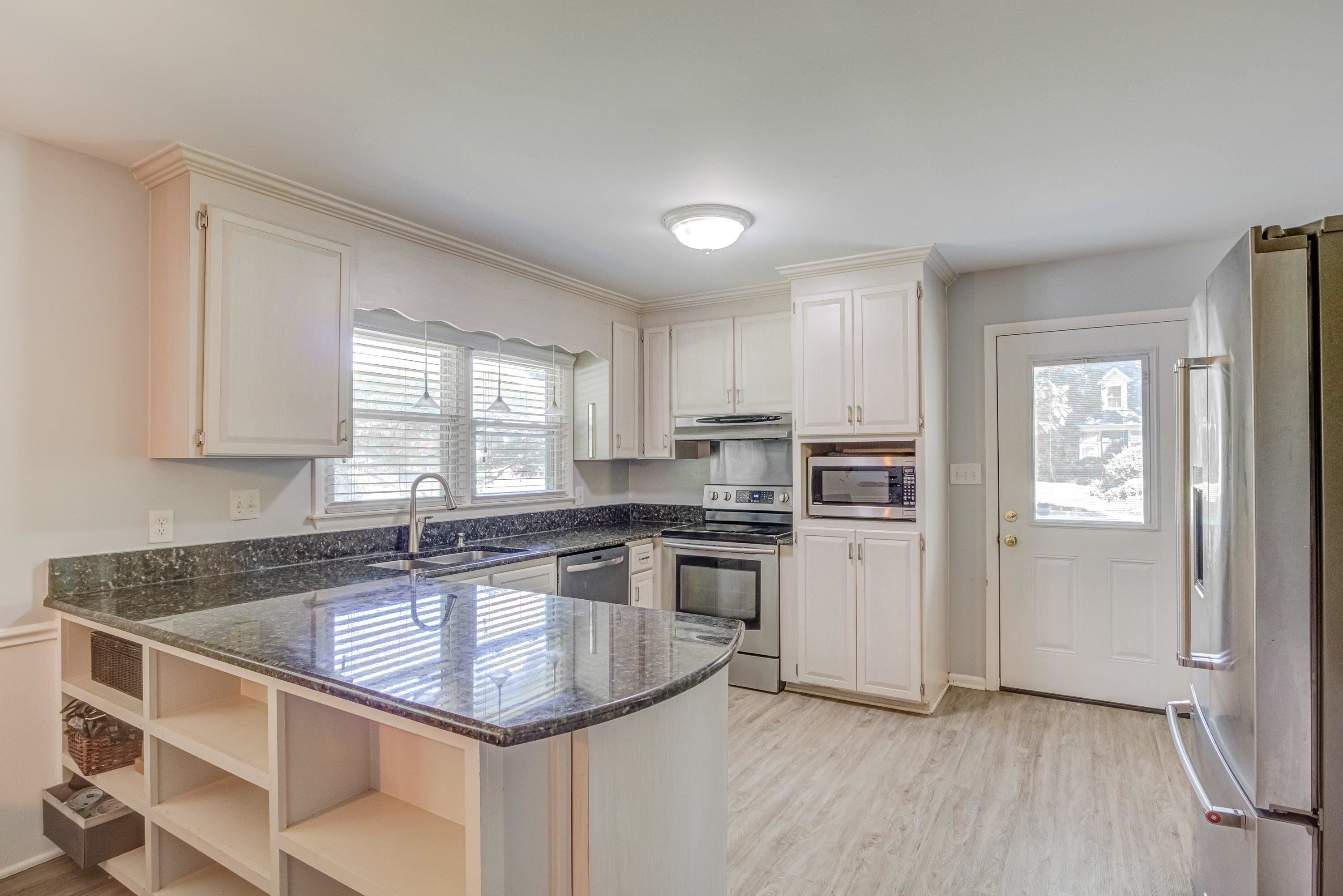 2514 Catalina Court Raleigh, NC 27607 - Photo 13 of 48 Kitchen