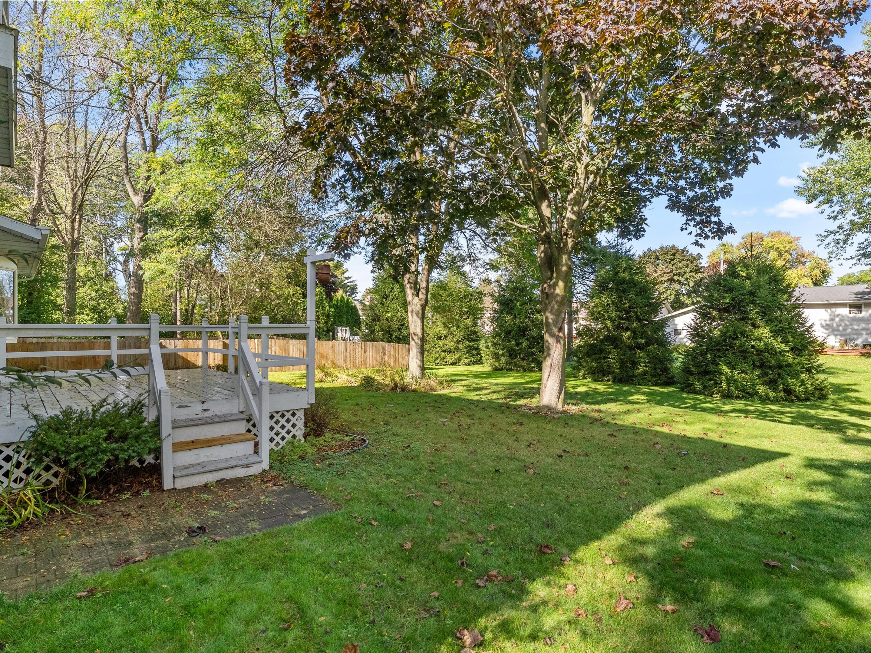 3121 Monroe Street Two Rivers, WI 54241 - Photo 10 of 48 04-004_2547892_03684