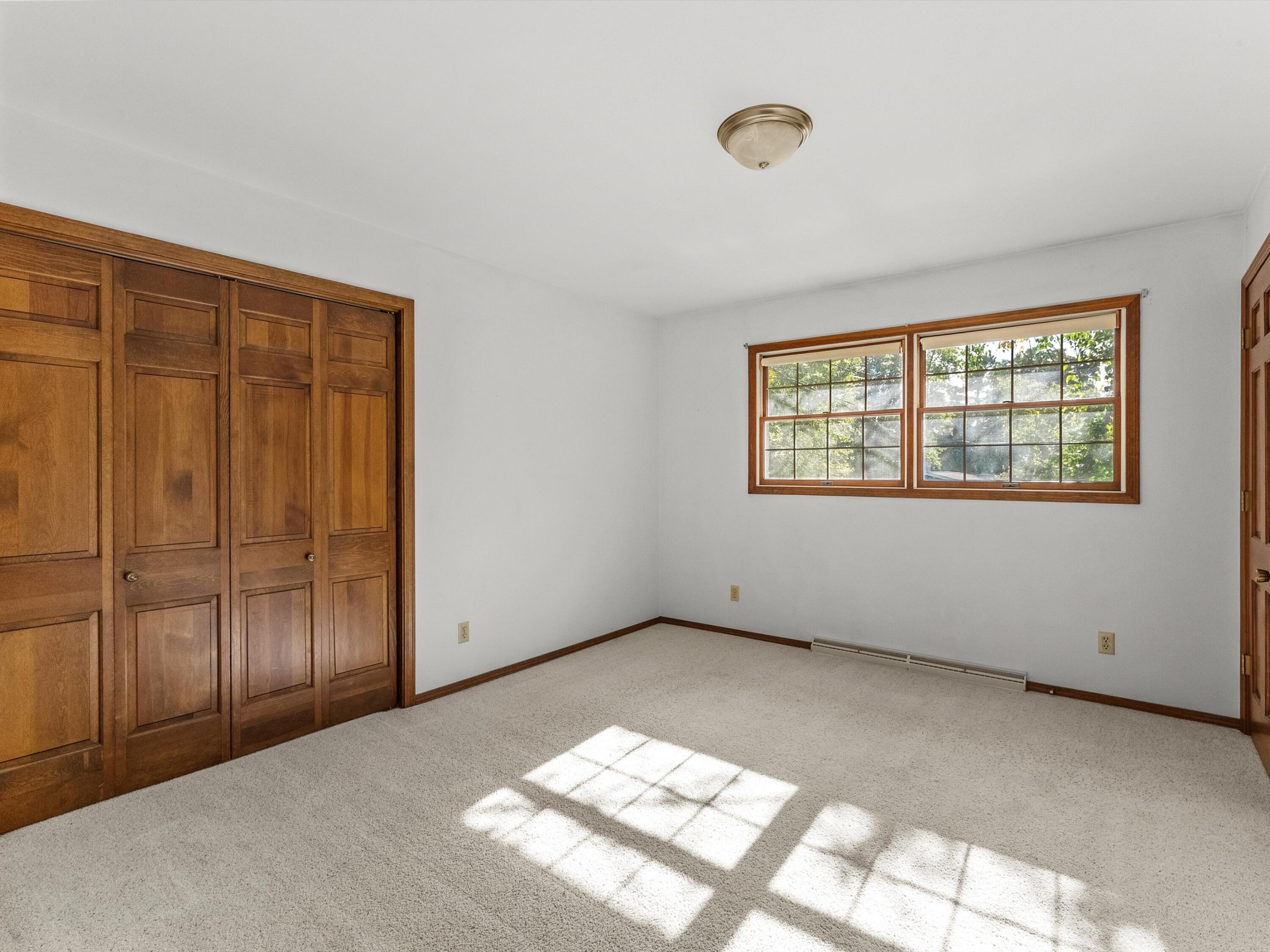 3121 Monroe Street Two Rivers, WI 54241 - Photo 21 of 48 22-022_2547892_03774