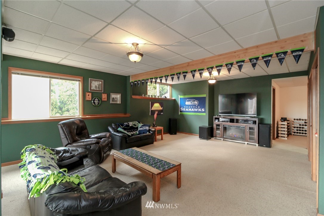 19635 110th Place Northeast Bothell, WA 98011 - Photo 14 of 20 Gallery Image 14