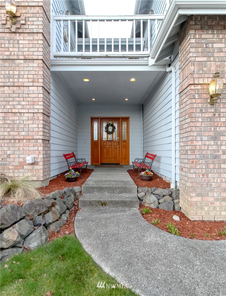 19635 110th Place Northeast Bothell, WA 98011 - Photo 3 of 20 Gallery Image 3